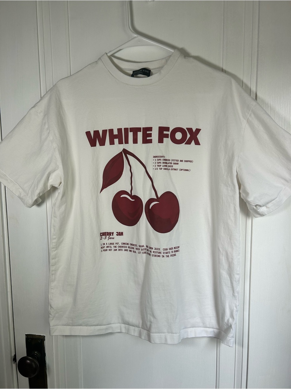 White Fox Boutique Cherry Jam Oversized Graphic Tee White Cotton T-Shirt Womens - Picture 2 of 7